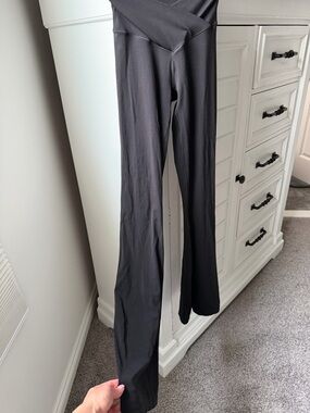 aerie Black High-Rise Flare Leggings